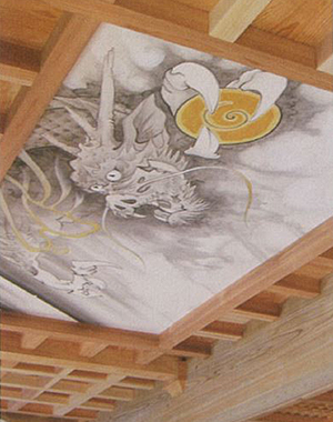 天井に描かれた龍の図