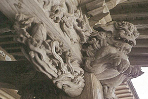本堂の彫刻